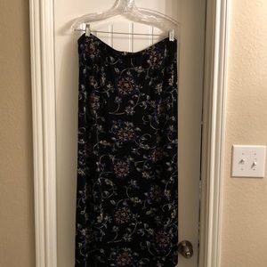 Beautiful patterned “slinky” skirt